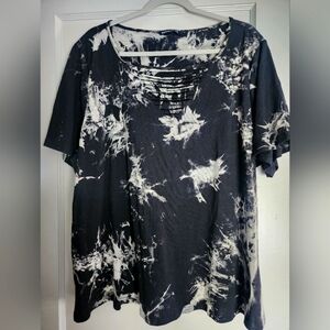 Bloomchic t Shirt